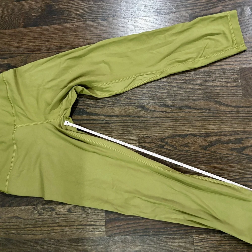 NWOT Lululemon Olive Green Leggings sz 8 (new without tags) - Picture 4 of 4